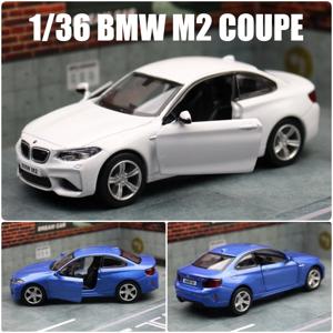 1/36 어린이를위한 BMW M2 세단 장난감 자동차 RMZ 도시 다이 캐스트 차량 미니어처 모델 풀 백 도어 개방형 컬렉션 선물