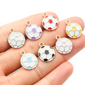 20pcs 16.5x13mm 에나멜 축구 축구 작은 매력 펜던트 아연 합금 금속 DIY 쥬얼리 만들기 액세서리 결과