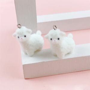 5pcs 귀여운 무리 알파카 수지 매력 동물 펜던트 DIY 전화 체인 키 체인 귀걸이 액세서리 쥬얼리 만들기 결과