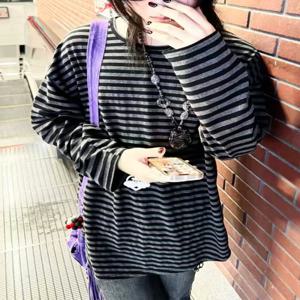 일본 Y2K 의류 긴 소매 티셔츠 가을 여성 스트라이프 탑 루즈 얇은 그런지 2000년대 스트리트웨어 탑
