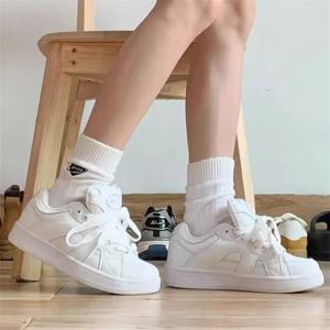 여성용 레트로 청키 스니커즈 2026 봄 레이스업 PU 가죽 통기성 캐주얼 스트리트웨어 플랫폼 플랫 슈즈