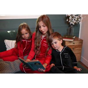 Ali Plus AW25 할아버지 Pjs 검정색과 빨간색 골이 있는 벨루어 형제와 자매 의류에 어울립니다.