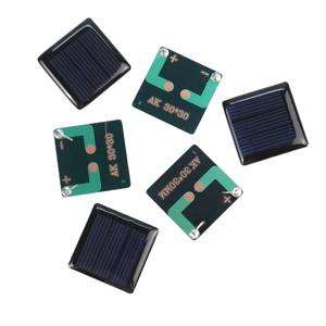 미니 태양광 패널 셀용 10개 팩 1.5V 60mA 0.09W 30mm X 30mm 저전력 전기 장비의 실외 사용용