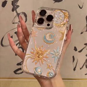 창의적인 별과 달 모양의 반짝이 글리터 폰 케이스 (아이폰 17, 13, 16, 15, 11, 12, 14 Pro Max, XR, 17 Air, 16e 호환) 부드러운 충격 방지 커버