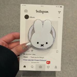 Kawaii Mify 토끼 자기 전화 스탠드 만화 자기 에어백 스탠드 휴대용 데스크탑 브래킷 전화 장식 생일 선물