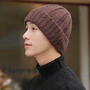 남성용 니트 모자, 신상 겨울용 두꺼운 귀덮개 털모자, 여성용 캐주얼하고 활용도 높은 디자인, 나이를 어려 보이게 하고 따뜻하게 해주는 트렌디한 모자