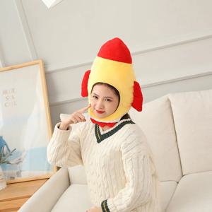 로켓 모양의 창의적인 디자인으로 제작된 따뜻한 겨울 모자 1개. 재미있는 사진 촬영 소품으로 활용 가능하며, 사랑스러운 파티 의상 액세서리로도 좋습니다.
