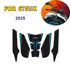2025 2026 CFMOTO 675NK NK675 675 NK CF675 2025+ 오토바이 탱크 패드 보호 스티커 데칼 가스 니 탱크 트랙션 패드 사이드