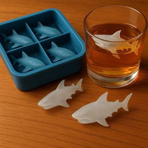 3D 상어 모양 위스키 얼음틀 귀엽고 간편하게 분리되는 실리콘 트레이 모양틀 물 마시기용 동물 모양 주방 아이스크림 몰드