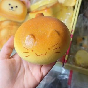 스퀴시 브레드 캣 슬로우 라이징 스트레스 해소 장난감, 진정 효과가 있는 감각 집중 스퀴즈 장난감, 생일 선물