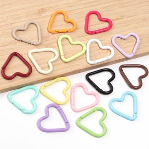 5pcs 하트 모양 카라비너 ​​키 체인 클립 다채로운 합금 스프링 걸쇠 후크 DIY 키 체인 쥬얼리 버클 커넥터 액세서리