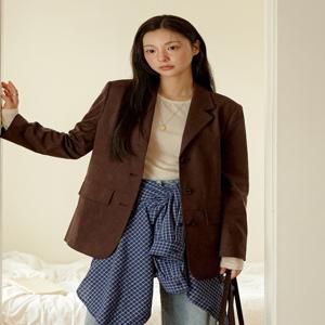 [올리브데올리브] 올리브데올리브 (OL5XJ880) 싱글 쓰리버튼 스웨이드 자켓 OL5XJ880