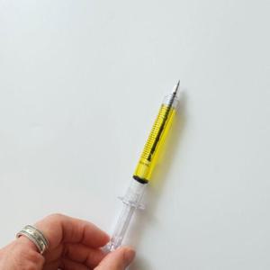 주사모형 볼펜 옐로우