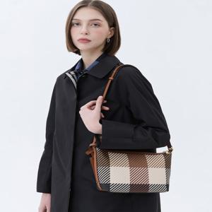 닥스 액세서리 여성 브라운 패턴 가죽 숄더백 (WCBA5E290W2)