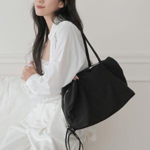 마그넷 5포켓 3단 수납 숄더 가방