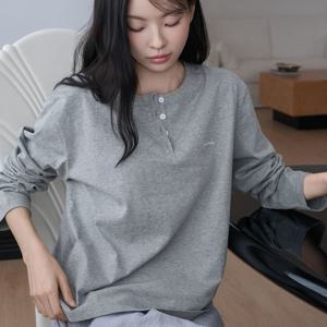 클린 자수 헨리넥 긴팔 티셔츠 (Woman)