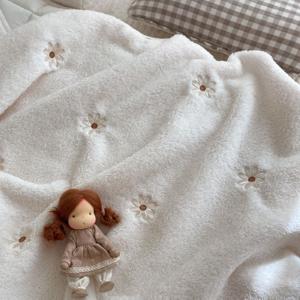 데이지 자수 극세사 블랭킷 담요 아기 유아 키즈 싱글