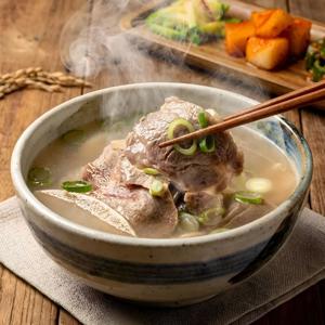 진한 사골육수포함 한우소머리수육국밥 530g x 2팩