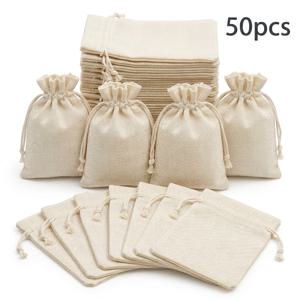크림색 리넨 느낌의 巾끈 파우치 50개입 - 황마 질감의 선물용 가방, 웨딩 답례품, 생일 용품, 여행용 포장, 공예에 적합 | 보석 주머니 및 휴일 행사, 할로윈, 크리스마스용 안전한 잠금장치가 있는 경량 원단
