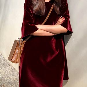 새로운 패션 우아한 캐주얼 데일리 다용도 편안한 루즈핏 반팔 벨벳 여성 드레스