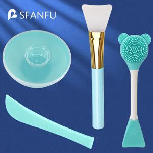 곰 모양 부드러운 실리콘 세안 브러시 & 마스크 도포기 4개 세트 - 양면용, 일반 피부용, 주걱 팁이 있는 휴대용 DIY , 여행용, 부위 관리용으로 내구성 좋음 (선물용)