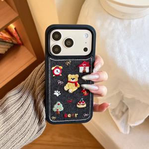 휴대폰 케이스 - 귀여운 작은 집 스카프 곰돌이 휴대폰 케이스, 아이폰 17 Pro Max 케이스 / 아이폰 16 Pro Max 케이스 / 아이폰 15 Pro Max 케이스 / 14 Pro 케이스 / 13 아이폰 케이스에 적합 / 패셔너블한 여성용 휴대폰 케이스 / 휴대폰 케이스