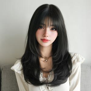 7JHH WIGS 여성용 롱 블랙 가발, 모든 피부톤에 적합 - 높은 레이어링 밀도 내열성 인조모발, 베이스 포함, 데일리웨어 및 파티용 볼륨가발, 22인치 헤어