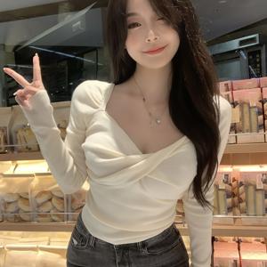 봄/가을 프렌치 스타일 프렌치 크로스 브이넥 여성용 베이스 레이어 탑, 숄더 솔기 디자인, 긴팔 티셔츠, 슬림핏 몸매 비해 주는 상의
