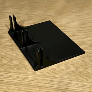 1개 새로운 페그보드 선반/수납 랙, 나사 없는 디자인 수납 보드 랙, 알람 시계, 카메라, 피규어 등 보관 가능, 5mm 두께의 타원형 페그보드와 호환, 튼튼하고 내구성 좋음