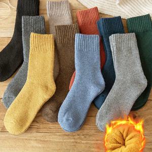 남녀공용 5켤레 양말, 랜덤 색상, 가을/겨울용 플러시 안감 두꺼운 테리클로스 양말, 단색 보온 중목 양말, 수면 양말, 크리스마스 선물 아이디어