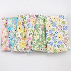 6개입, 농촌풍 소형 프레쉬 플로럴 시리즈, 9.84*9.8인치 (25*25cm) 플로럴 프린트 재봉 원단 장식 원단, 수제 장식 퀼팅 재봉 원단에 적합, 재단된 패치워크 원단, 동전 지갑, 헤어 클립, 머리끈, 애완 동물 용품