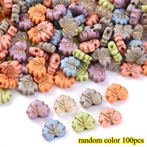 100개 10.5x14mm 골든 베인 단풍잎 아크릴 구슬 랜덤 색상 무광 가을 스페이서 비즈, 추수감사절 할로윈 DIY 팔찌 주얼리 제작용