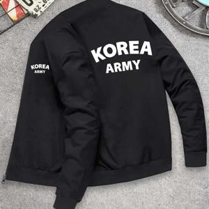 남성용 프린팅 패턴 디자인 재킷, KOREA ARMY 레터 프린트 재킷, 볼드체, 스트리트 캐주얼 스타일, 앞면 지퍼, 스탠드업 칼라와 포켓 포함 - 기계 세탁 가능한 고품질 폴리에스터 원단, 캐주얼 비즈니스 및 데일리웨어에 적합, 남성용 긴소매 아우터웨어 재킷 상의