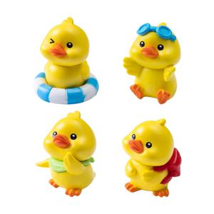4개 백팩 노란 오리 수집용 피규어 PVC 공예 풍경 이끼 정원 풍경 코티지 야외 정원 다육이 분재 장식 창의적인 홈 데코 장식품 방 데스크탑 사무실 장식품 자동차 센터 콘솔 장식품