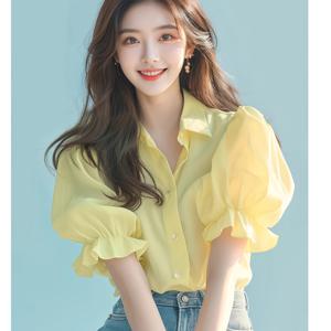 신상 봄/여름 프렌치 고급스러운 옐로우 반팔 감성 풀오버 라펠 여성용 아름다운 밀키 옐로우 버블 슬리브 셔츠 여성용