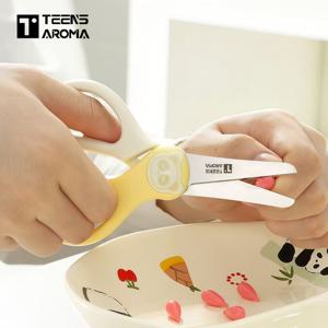 주방 가위 - 식품 등급 스테인리스 스틸 가위, (둥근 디자인, 안전한 날, 소형 미니), 주방 용품 및 추가품, 면/샐러드/수박 및 과일/버터 절단에 적합, 식품 등급 스테인리스 스틸 날