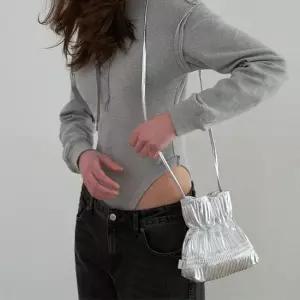 콰니 크링클 크로스오버 미니 실버