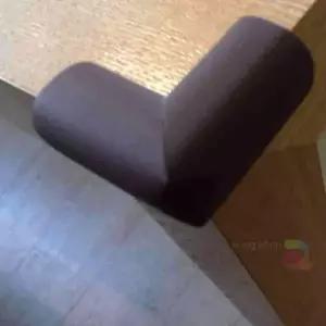 퍼니 모서리보호 4개 모서리보호가드 브라운 중 접착식코너보호대 코너보호대