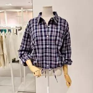 D2633BL0178_체크카니카라블라우스