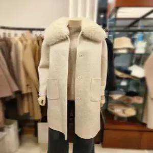 [BCBG][BCBG] 비씨비지 랑헤링본리버 코트 B4DAH824
