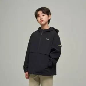 내셔널지오그래픽 키즈 점퍼 판테라 우븐 트레이닝 블랙 잠바 경량 아이 아우터
