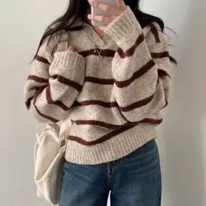 데일리 클래식 니트 인기 오픈카라 스트라이프 기획제품
