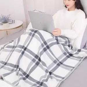 홈스타일링 극세사 망토 무릎 블랭킷 똑딱이 버튼 체크 후드 담요