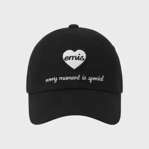 이미스 HEART WAPPEN BALL CAP-BLACK