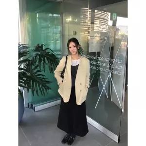 [롯데백화점]씨씨콜렉트 칼라리스 브이넥 핸드메이트 숏 코트 C261MSG501