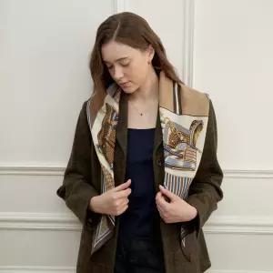 [정상가 69,000원] 엘르 카일리 울실크 롱 다이아 스카프 SE549T312
