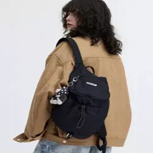 마크니 BLAZER BACKPACK BLACK C255UBBP02BK0FR