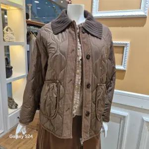 [BCBG]겨울26 베르 퀼팅 점퍼 B6D9R121