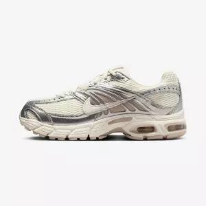 신상 [Nike 국내매장판] 나이키 에어 맥스 모토 2K HQ2056 108