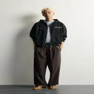 ZARA 프린트 지퍼 후드 스웨트셔츠 - 블랙 0761/307/800